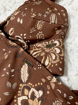 「ROXY（ロキシー）のアイテム（水着）」を使った、N A N A M Iさん（レディース・164cm）の秋コーディネート