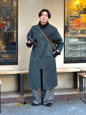 「アイテム（ステンカラーコート）」を使った、idakaさん（メンズ・172cm）の冬コーディネート