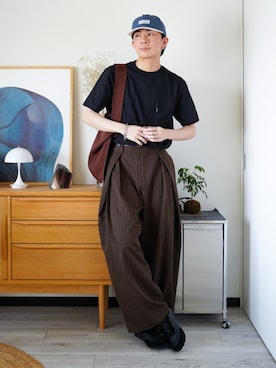 「+phenix（プラスフェニックス）の+phenix(プラスフェニックス) HIDDEN ZIP POCKET SHORT SLEEVE TEE / コンシールファスナーポケット ショートスリーブTシャツ（Tシャツ/カットソー、ブラック系）」を使った、idakaさん（メンズ・172cm）の春コーディネート