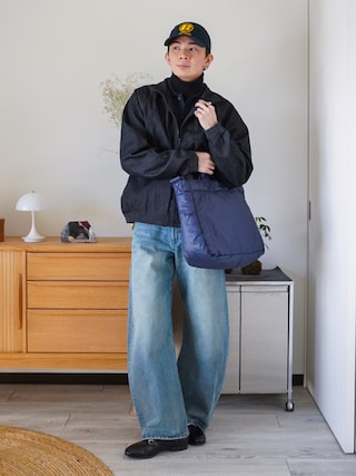 「NIKE SB（ナイキエスビー）のナイキ SB デニム フルジップ トラックジャケット / Nike SB Denim Full-Zip Track Jacket IH1989-010 Black（ブルゾン）」を使った、idakaさん（メンズ・172cm）の冬コーディネート