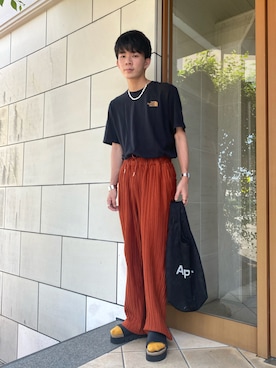 「A.P.C.（アーペーセー）のSAC SHOPPING REBOUND 20AC（トートバッグ）」を使った、idakaさん（メンズ・171cm）の夏コーディネート
