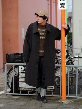 「EMMA CLOTHES（エマクローズ）のアイテム（ステンカラーコート）」を使った、idakaさん（メンズ・171cm）の冬コーディネート