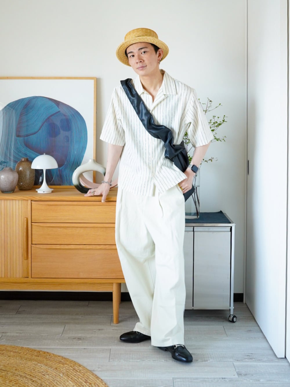 「夏ルックで気分アップ、フェススタイル、麦わら帽子、シャツスタイル、古着MIX、プチプラ、お出かけコーデ」｜「soerteのLOOSE H / S OPEN COLLAR SHIRT (ASSORT)/ルーズハーフスリーブオープンカラーシャツ（シャツ/ブラウス、ホワイト系）」を使った、idakaさん（骨格ナチュラル・メンズ・171cm）の夏コーディネートの1枚目の写真