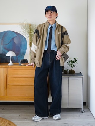 「coen(コーエン)のReebok(リーボック)別注トラックジャケット(ナイロンジャケット)」を使った、idakaさん(メンズ・172cm)の春コーディネート