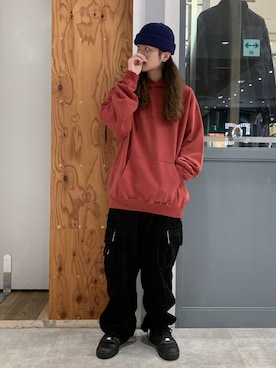 「XLARGE（エクストララージ）のアイテム（帽子）」を使った、岡崎　航さん（メンズ・162cm）の秋コーディネート