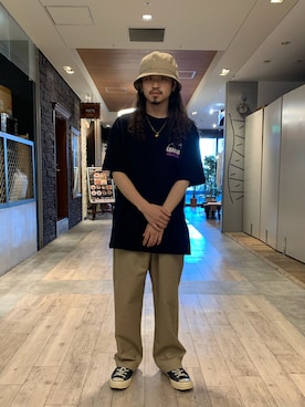 「XLARGE（エクストララージ）のアイテム（ハット）」を使った、岡崎　航さん（メンズ・162cm）の夏コーディネート