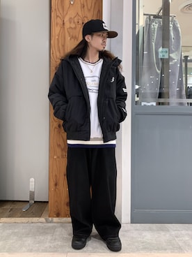 「XLARGE（エクストララージ）のアイテム（帽子）」を使った、岡崎　航さん（メンズ・162cm）の秋コーディネート