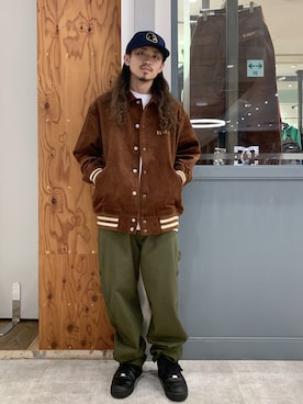 「XLARGE（エクストララージ）のアイテム（キャップ）」を使った、岡崎　航さん（メンズ・162cm）の秋コーディネート