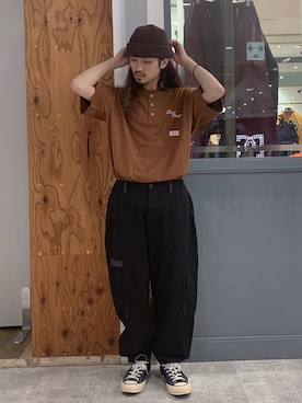 「XLARGE（エクストララージ）のアイテム（帽子）」を使った、岡崎　航さん（メンズ・162cm）の秋コーディネート