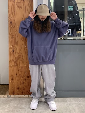 「XLARGE（エクストララージ）のアイテム（ハット）」を使った、岡崎　航さん（メンズ・162cm）の秋コーディネート
