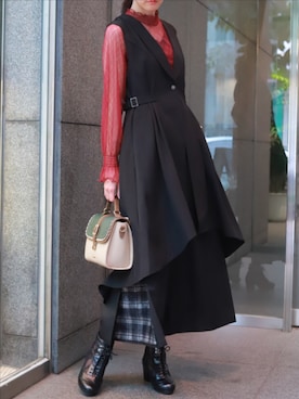 「レイヤードスタイル」｜「アイテム（タンクトップ）」を使った、Hanaさん（レディース・168cm）の秋コーディネート