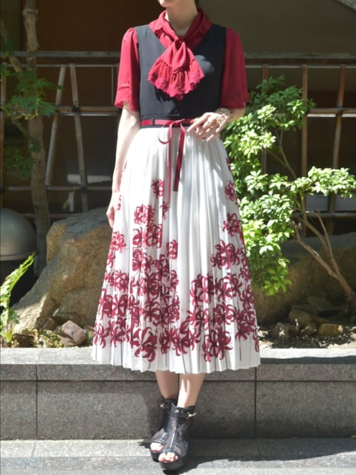 彼岸花柄プリーツジャンスカ（ワンピース）｜axes femme