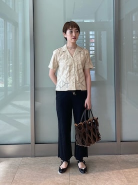 「アイテム（シャツ/ブラウス）」を使った、KITAさん（レディース・166cm）の秋コーディネート