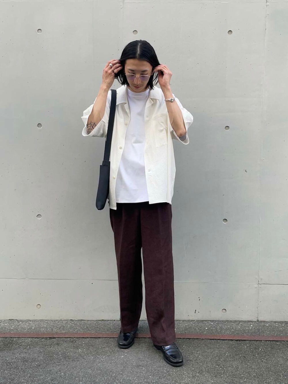 「アーバンリサーチ、URBANRESEARCH、newarrival、ggg、newbasic」｜「URBAN RESEARCHのnew basic 冷感COOL Tシャツ（Tシャツ/カットソー、ホワイト系）」を使った、RYOさん（メンズ・175cm）の春コーディネートの1枚目の写真