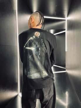 「アイテム（Tシャツ/カットソー、ブラック系）」を使った、kimmyさん（メンズ・177cm）の春コーディネート