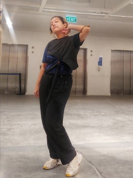 「アイテム（バングル/リストバンド、ブラウン系）」を使った、Keisha 💙✨さん（レディース・170cm）の春コーディネート