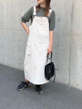 「アイテム（ジャンパースカート、ホワイト系）」を使った、nishi3さん（レディース・161cm）の春コーディネート