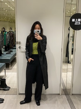 「アイテム（チューブトップ、イエロー系）」を使った、Tillyさん（レディース・169cm）の冬コーディネート
