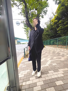「Ann DEMEULEMEESTER（アンドゥムルメステール）のアイテム（シャツ/ブラウス、ブラック系）」を使った、yuimarronさん（メンズ・181cm）の夏コーディネート