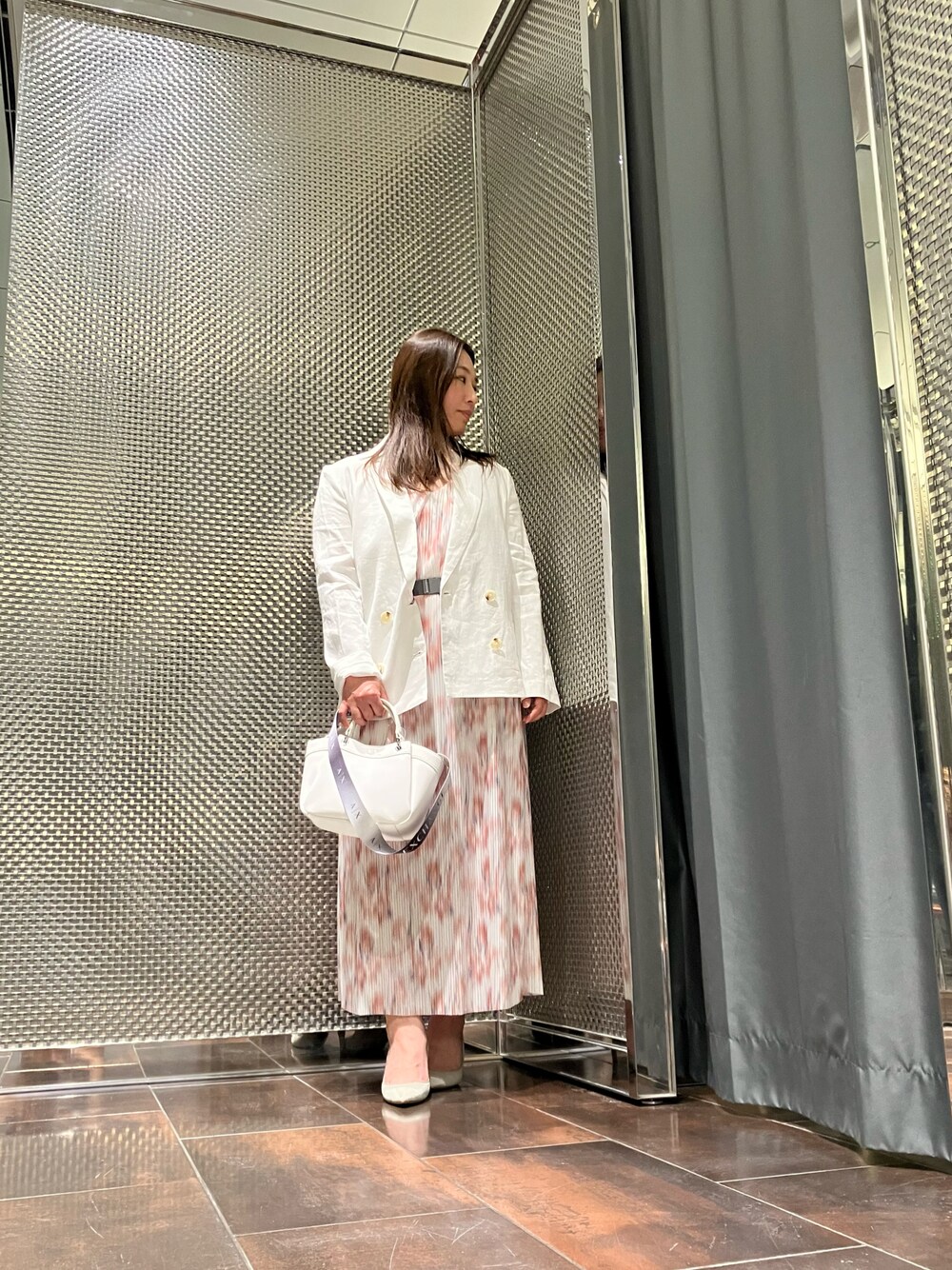「AXchanger、AXchange、アルマーニエクスチェンジ、大人カジュアル、低身長」｜「ARMANI EXCHANGEの【A|X アルマーニ エクスチェンジ】フラワーデザイン　ロゴベルト付きワンピース（ワンピース、その他）」を使った、myc.☻*さん（レディース・155cm）の春コーディネートの1枚目の写真