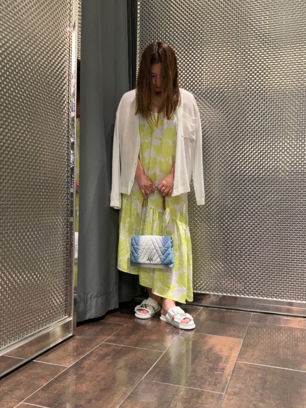 「AXchanger、AXchange、アルマーニエクスチェンジ、ラクチンコーデ、サンダルコーデ、夏コーデ、着回しコーデ」｜「ARMANI EXCHANGEの【A|X アルマーニ エクスチェンジ】オールオーバープリント　ミディキャミワンピース（ワンピース、グリーン系）」を使った、myc.☻*さん（レディース・155cm）の春コーディネートの1枚目の写真
