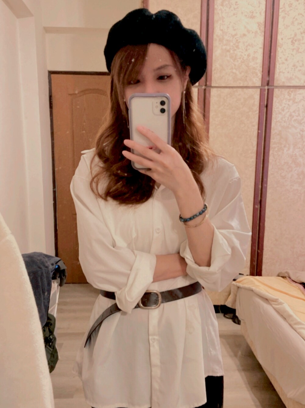 「ootd、black and white、black、white、girl、outfit、TAIPEI、Taiwan」｜「no brandのアイテム（帽子、ブラック系）」を使った、Arielさん（レディース・165cm）の冬コーディネートの1枚目の写真