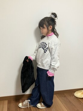 「CIAOPANIC TYPY（チャオパニックティピー）の【KIDS】ライトオンスデニムフリンジベイカーパンツ（デニムパンツ、ブルー系）」を使った、honooo01さん（キッズ・110cm）の秋コーディネート