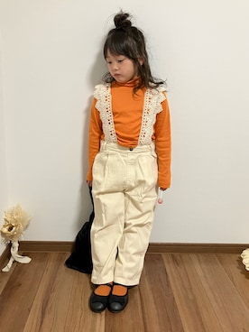 「LOWRYS FARM（ローリーズファーム）のフライスカラータートル　346334（Tシャツ/カットソー、オレンジ系）」を使った、honooo01さん（キッズ・110cm）の秋コーディネート