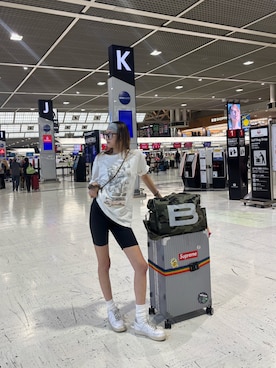 「アイテム（ボストンバッグ）」を使った、ERIKAさん（レディース・168cm）の夏コーディネート