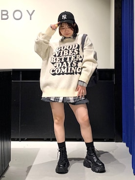 「アイテム（ボストンバッグ、グレー系）」を使った、みくるんさん（レディース・156cm）の秋コーディネート