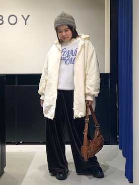 「PAGEBOY（ページボーイ）のモンスターパーカーコート【フード取り外し可能・軽量】（ブルゾン）」を使った、みくるんさん（レディース・156cm）の冬コーディネート