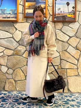 「URBAN RESEARCH Sonny Label（アーバンリサーチサニーレーベル）の『UR TECH』蓄熱ジャージーIラインスカート（スカート）」を使った、CHIHIROさん（レディース・155cm）の秋コーディネート