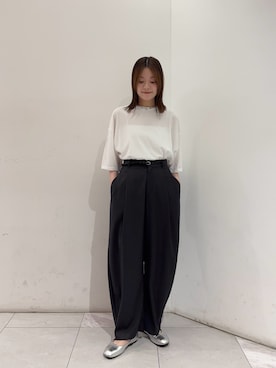 「URBAN RESEARCH（アーバンリサーチ）のタックカーブスラックス（その他パンツ、グレー系）」を使った、suzukoさん（レディース・161cm）の春コーディネート