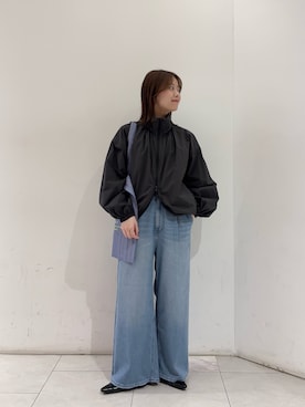 「URBAN RESEARCH（アーバンリサーチ）の撥水ナイロンギャザーブルゾン（ブルゾン、グレー系）」を使った、suzukoさん（レディース・161cm）の春コーディネート