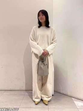 「URBAN RESEARCH（アーバンリサーチ）のテープヤーンVネック畦ニット（ニット/セーター）」を使った、Suzukoさん（レディース・161cm）の冬コーディネート