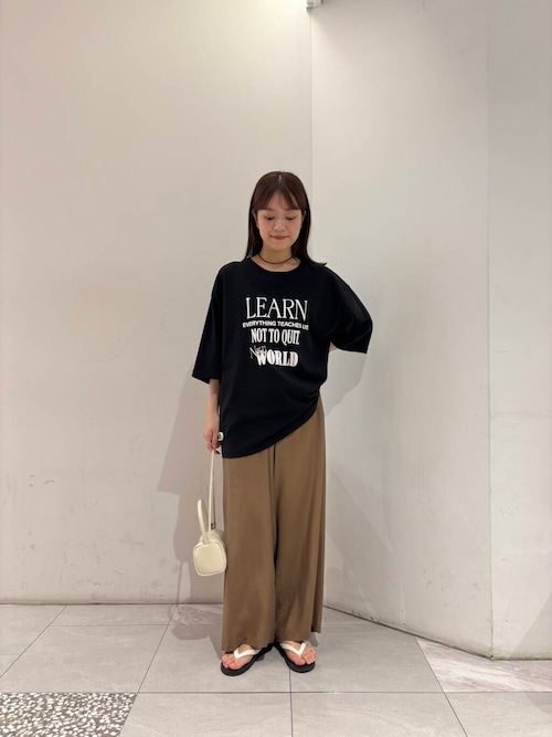 ロゴプリントルーズTシャツ