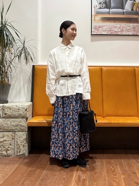 「URBAN RESEARCH DOORS（アーバンリサーチドアーズ）のFolna　ソフトレザー2WAY巾着ショルダー（ショルダーバッグ、ブラック系）」を使った、藤田　瀬名さん（レディース・157cm）の春コーディネート