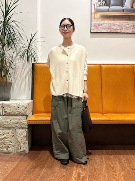 「URBAN RESEARCH DOORS（アーバンリサーチドアーズ）のアイテム（Tシャツ/カットソー）」を使った、藤田　瀬名さん（レディース・156cm）の秋コーディネート
