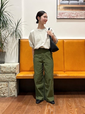 「URBAN RESEARCH DOORS(アーバンリサーチドアーズ)のアイテム(ネックレス)」を使った、藤田 瀬名さん(レディース・156cm)の秋コーディネート