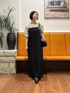 「URBAN RESEARCH DOORS（アーバンリサーチドアーズ）の2WAYスクエアショルダーバッグ（ショルダーバッグ）」を使った、藤田　瀬名さん（レディース・157cm）の秋コーディネート