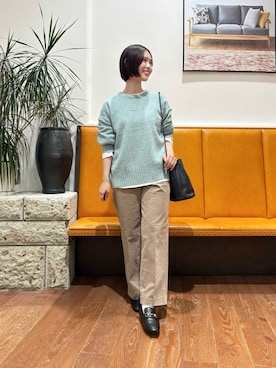 「アイテム（パンプス）」を使った、藤田　瀬名さん（レディース・157cm）の秋コーディネート