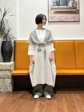 「アイテム（チュニック）」を使った、藤田　瀬名さん（レディース・157cm）の秋コーディネート