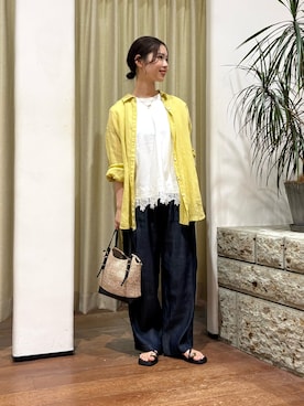 「URBAN RESEARCH DOORS（アーバンリサーチドアーズ）の裾レースノースリーブプルオーバー（Tシャツ/カットソー、ホワイト系）」を使った、藤田　瀬名さん（レディース・156cm）の夏コーディネート