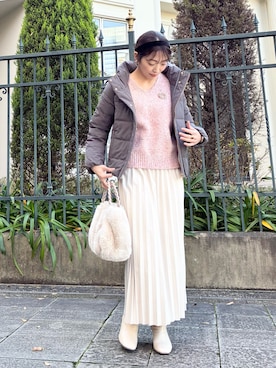 「アイテム（ブローチ/コサージュ）」を使った、fujitaさん（レディース・155cm）の冬コーディネート