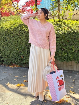 「アイテム（ブローチ/コサージュ）」を使った、fujitaさん（レディース・155cm）の冬コーディネート