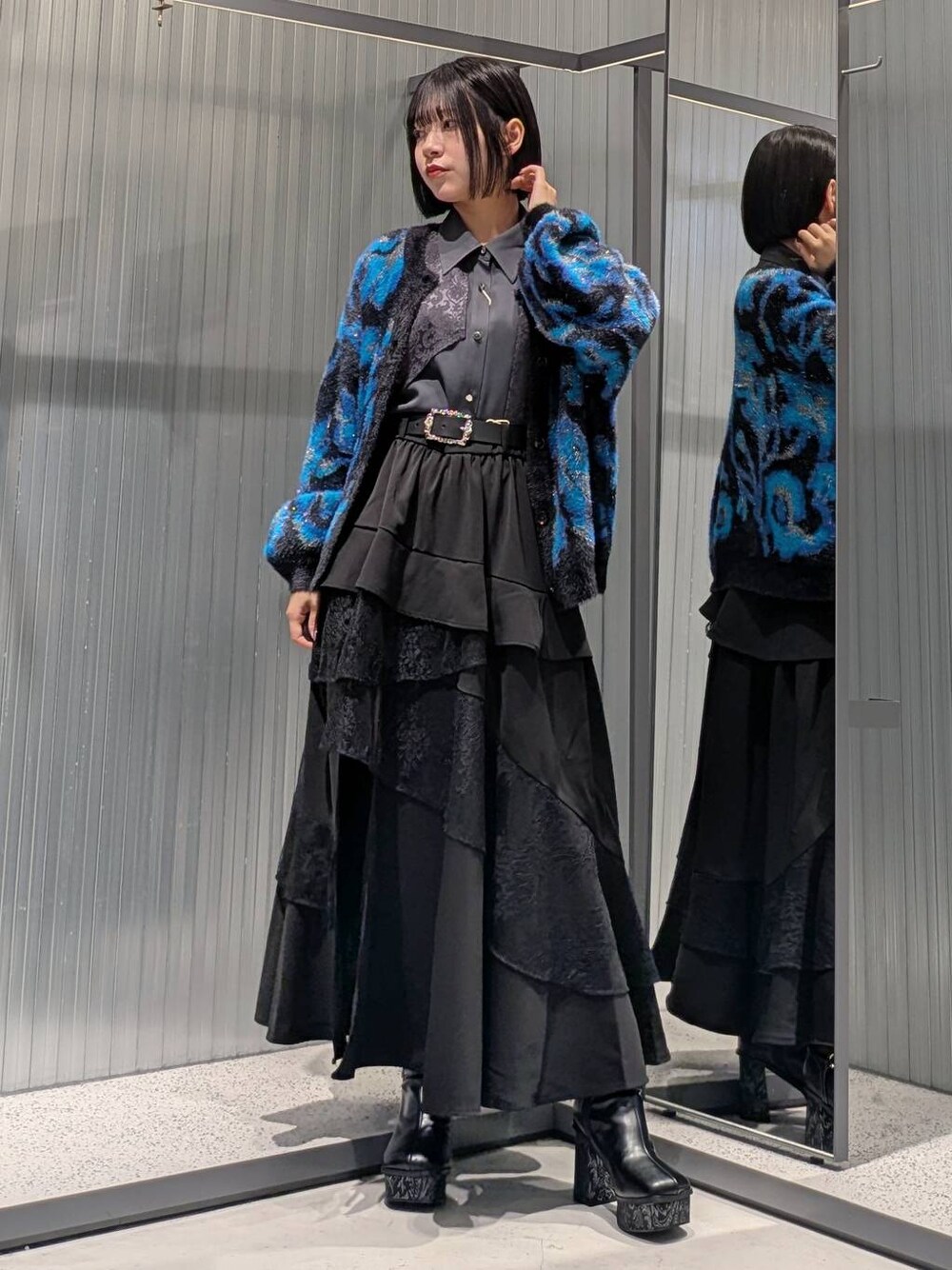 ランダムフリルスリットスカート(HARE)を使った人気ファッション