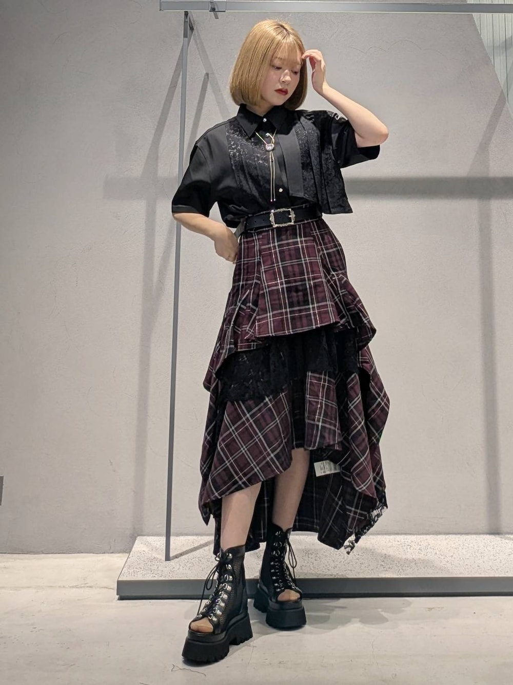 タータンチェックティアードスカート(HARE)を使った人気ファッション