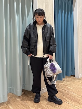 「アイテム（チャーム）」を使った、わかさん（レディース・160cm）の秋コーディネート