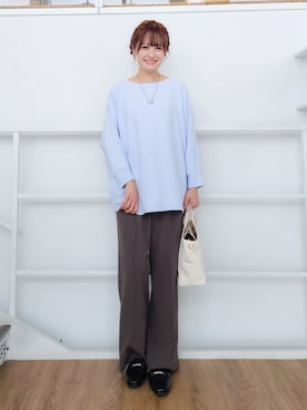 「SHOO・LA・RUE（シューラルー）の【消臭】キラキラビットローファー（パンプス、ブラック系）」を使った、ゆゆさん（レディース・161cm）の春コーディネート