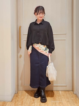 「SHOO・LA・RUE（シューラルー）の【S-LL/洗濯機可】インせず即こなれる 裾バルーンシャツ（シャツ/ブラウス、ブラック系）」を使った、ゆゆさん（レディース・161cm）の秋コーディネート